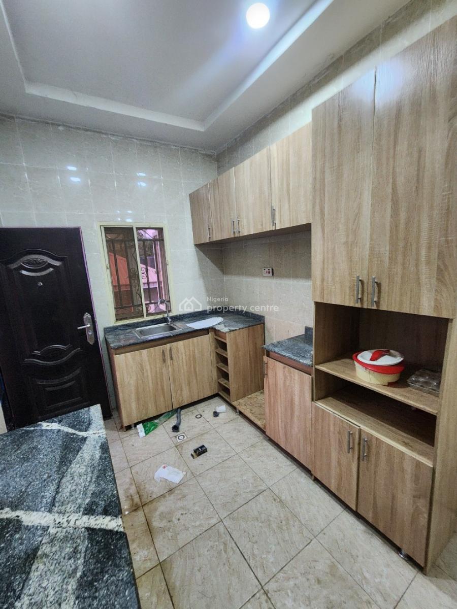 Spacious Two Bedroom Block of Flat, Dawaki District, Dawaki, Gwarinpa, Abuja, Flat / Apartment for Rent