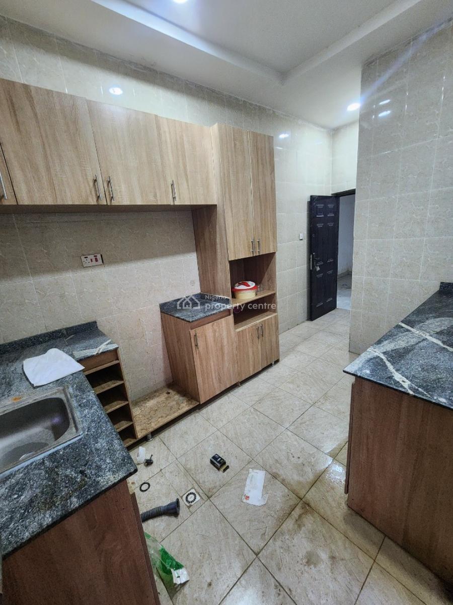 Spacious Two Bedroom Block of Flat, Dawaki District, Dawaki, Gwarinpa, Abuja, Flat / Apartment for Rent