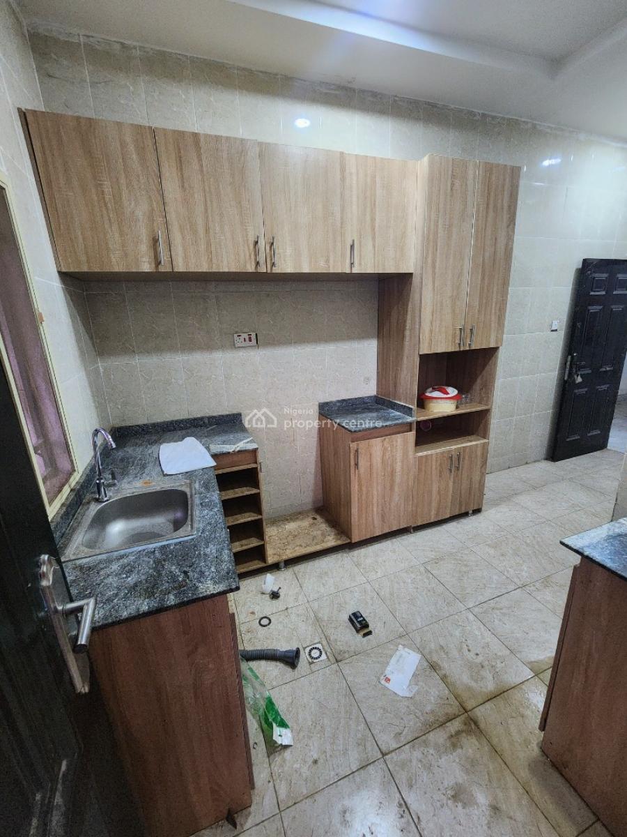 Spacious Two Bedroom Block of Flat, Dawaki District, Dawaki, Gwarinpa, Abuja, Flat / Apartment for Rent