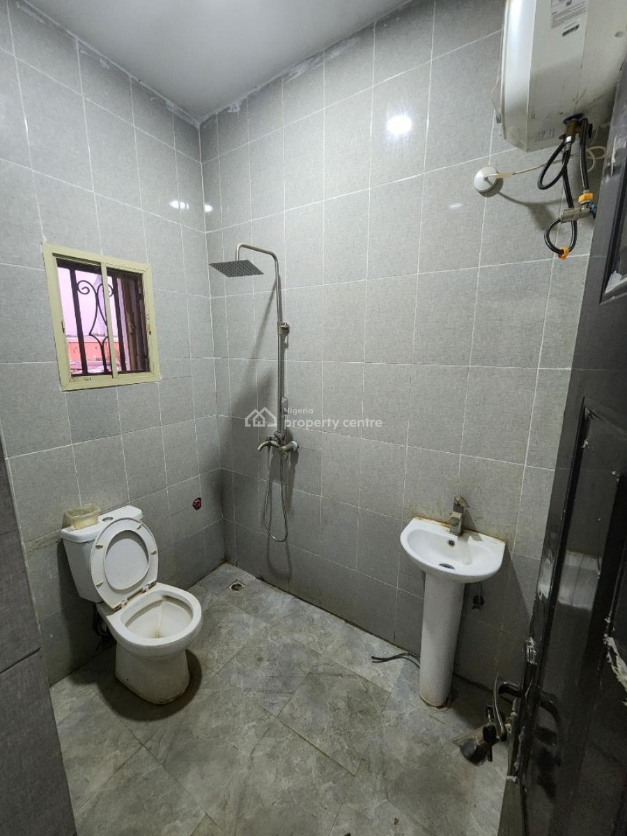 Spacious Two Bedroom Block of Flat, Dawaki District, Dawaki, Gwarinpa, Abuja, Flat / Apartment for Rent