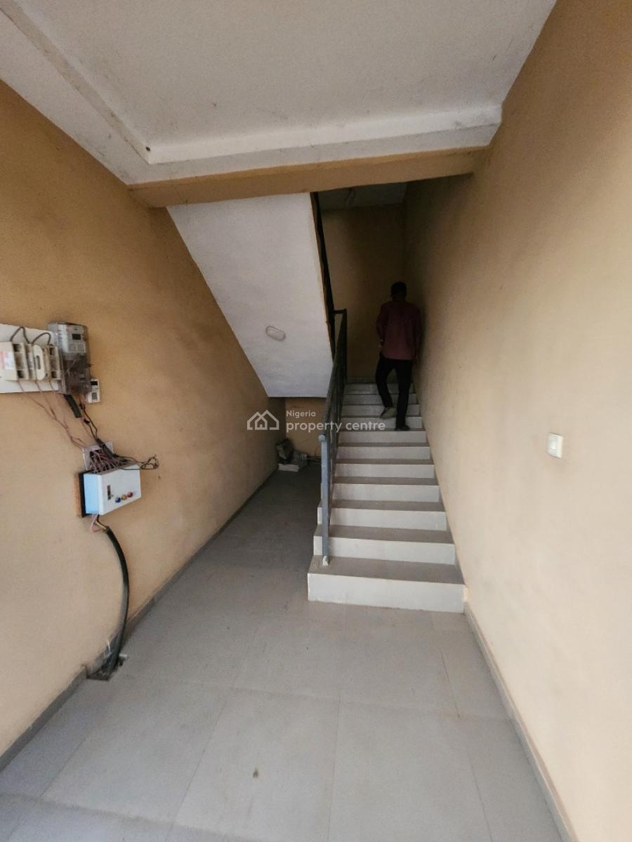Spacious Two Bedroom Block of Flat, Dawaki District, Dawaki, Gwarinpa, Abuja, Flat / Apartment for Rent
