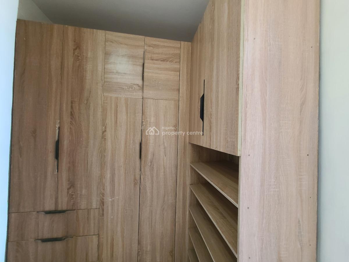 3 Bedroom Apartment with Bq, Off Ahmadu Bello Way, Victoria Island (vi), Lagos, Flat / Apartment for Rent