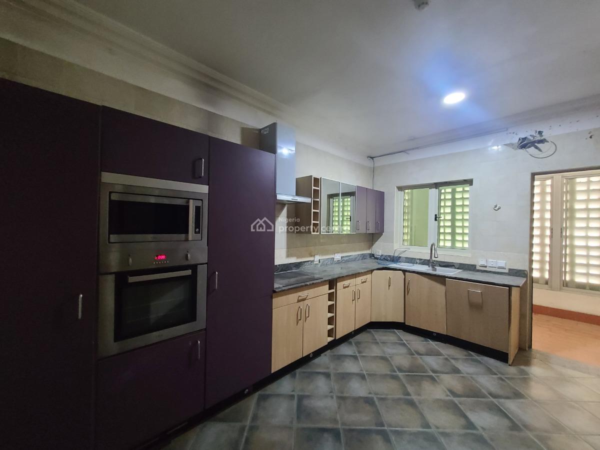 2 Bedroom Apartment, Off Palace Road, Oniru, Victoria Island (vi), Lagos, Flat / Apartment for Rent