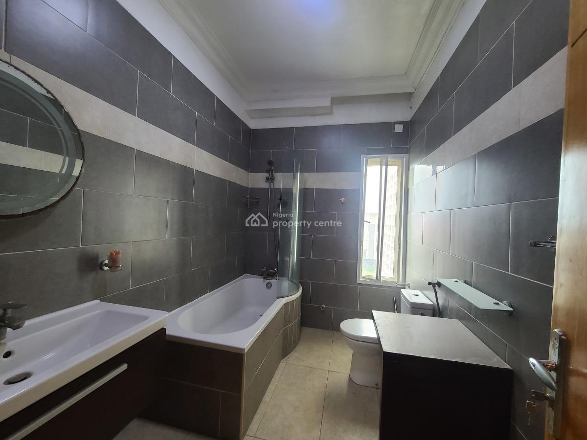 2 Bedroom Apartment, Off Palace Road, Oniru, Victoria Island (vi), Lagos, Flat / Apartment for Rent