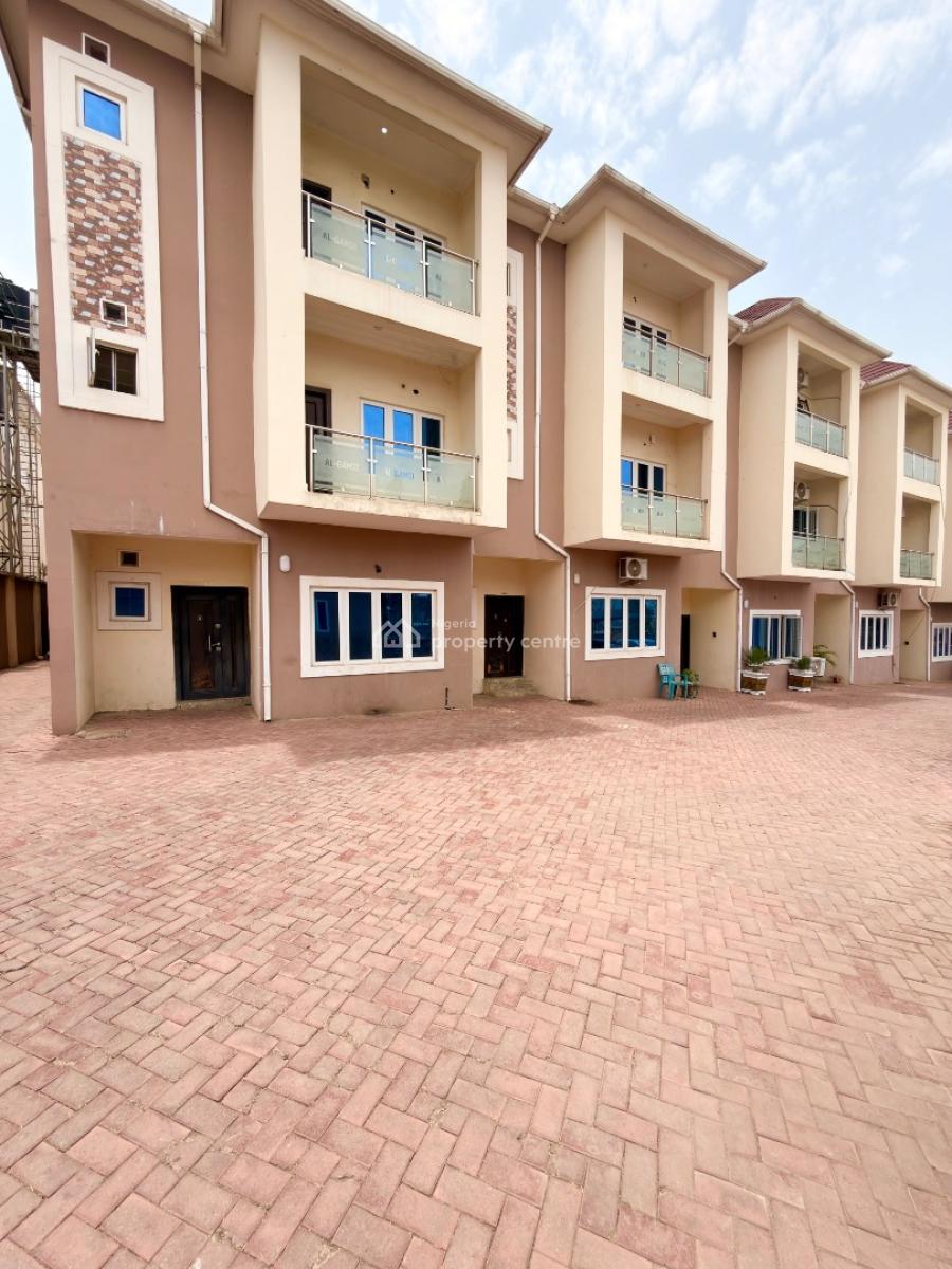 Standard 4 Bedroom Terrace Duplex with Bq, Guzape Main, Guzape District, Abuja, Terraced Duplex for Rent