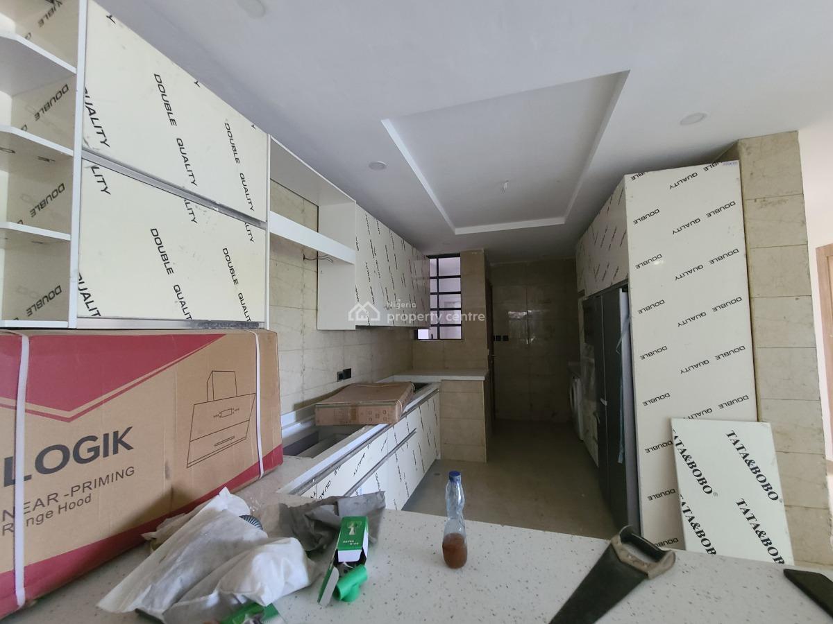 Luxury 3 Bedroom with Bq, Off Ahmadu Bello Way, Victoria Island (vi), Lagos, Flat / Apartment for Sale