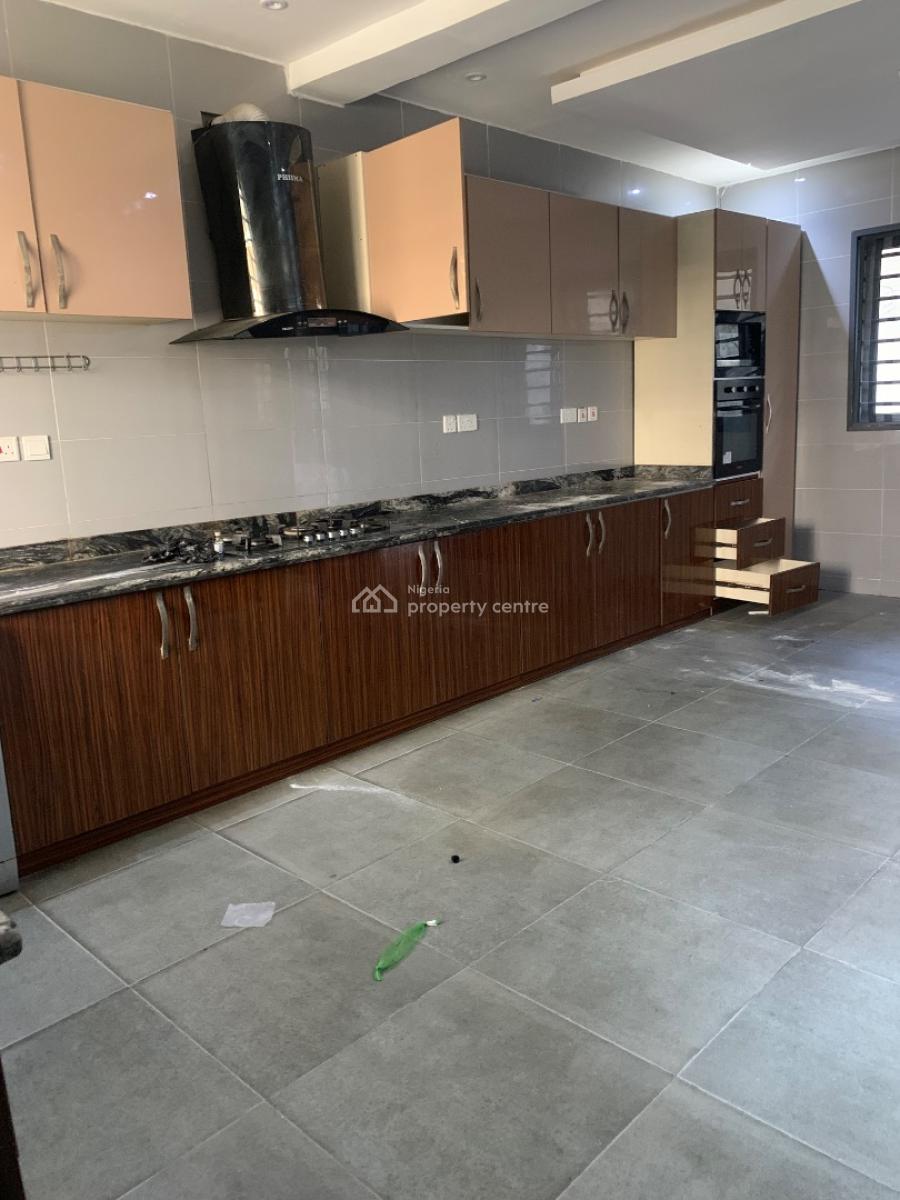 5 Bedroom Spacious Fully Detached Duplex with a Bq in an Estate, Ikate, Lekki, Lagos, Detached Duplex for Rent