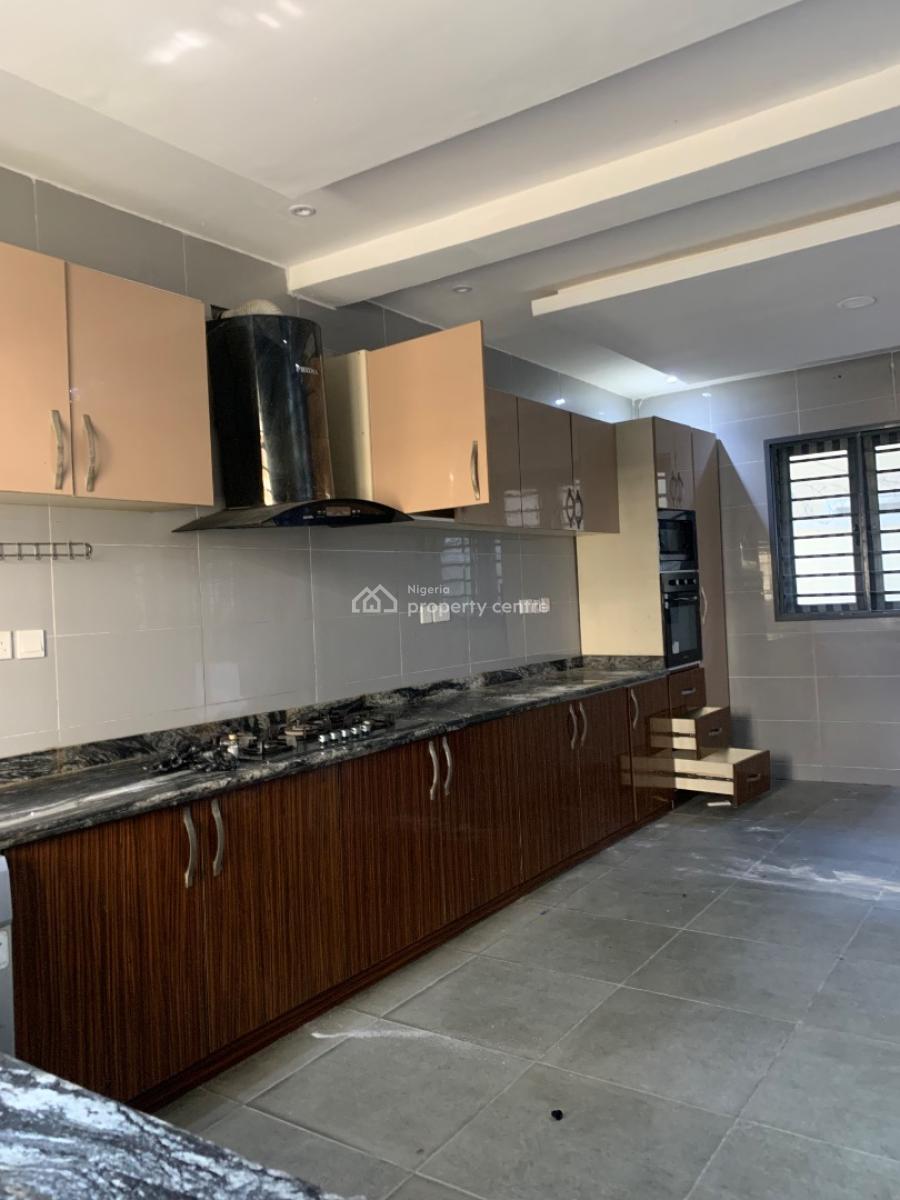 5 Bedroom Spacious Fully Detached Duplex with a Bq in an Estate, Ikate, Lekki, Lagos, Detached Duplex for Rent