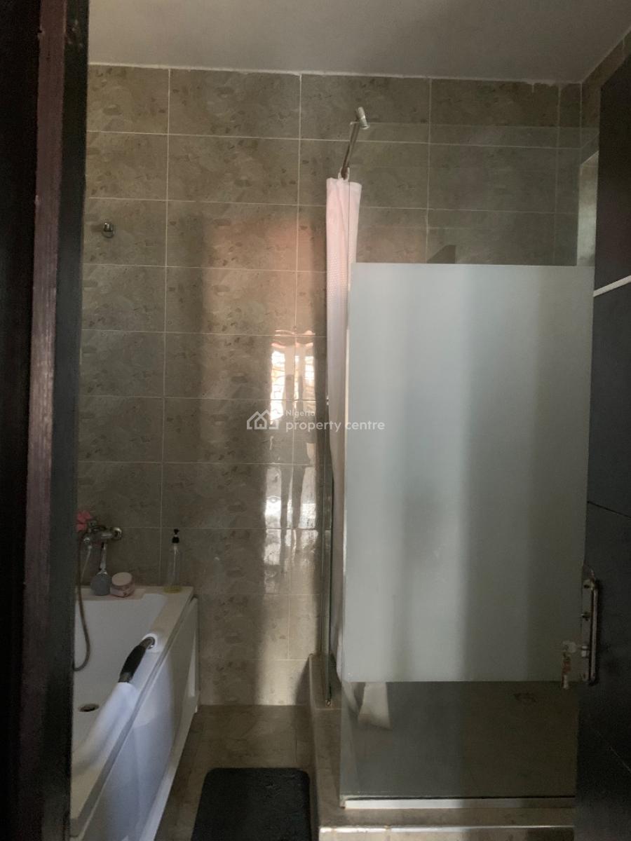 5 Bedroom Spacious Fully Detached Duplex with a Bq in an Estate, Ikate, Lekki, Lagos, Detached Duplex for Rent