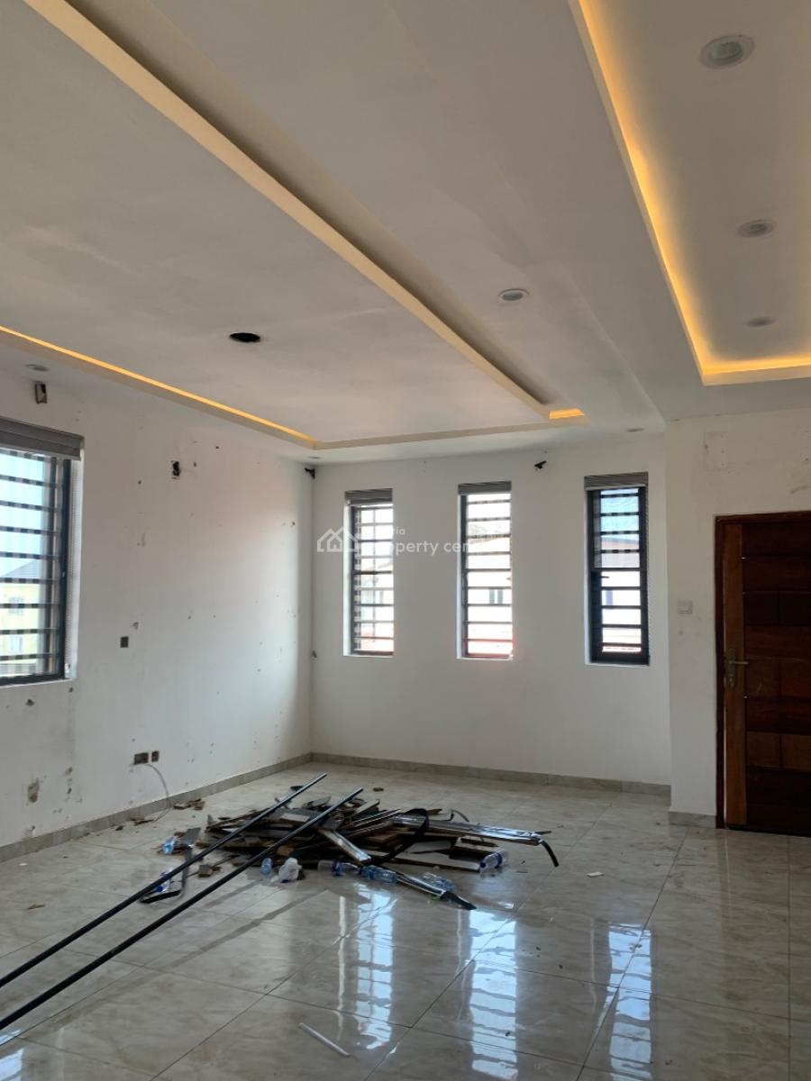 5 Bedroom Spacious Fully Detached Duplex with a Bq in an Estate, Ikate, Lekki, Lagos, Detached Duplex for Rent