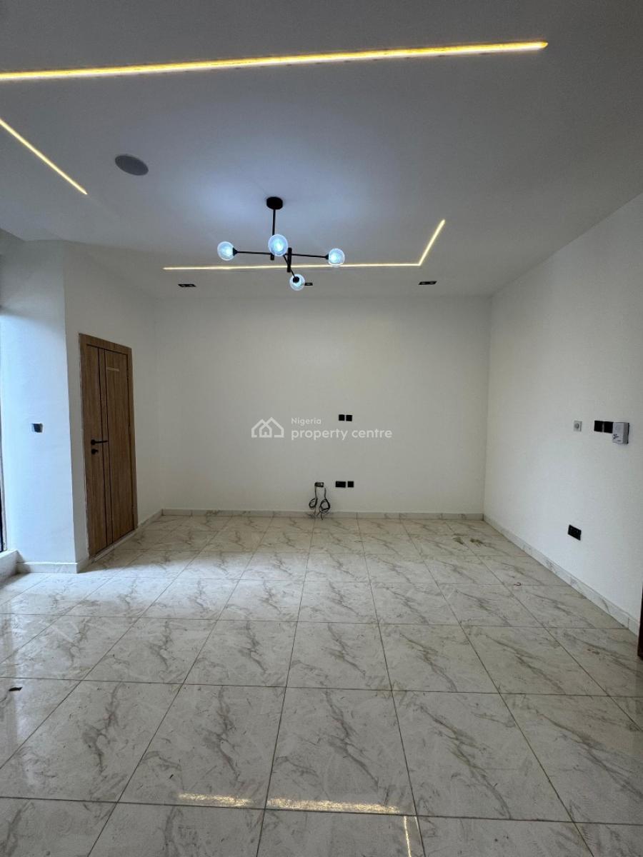 2 Bedroom Apartment, Ologolo, Lekki, Lagos, Flat / Apartment for Rent