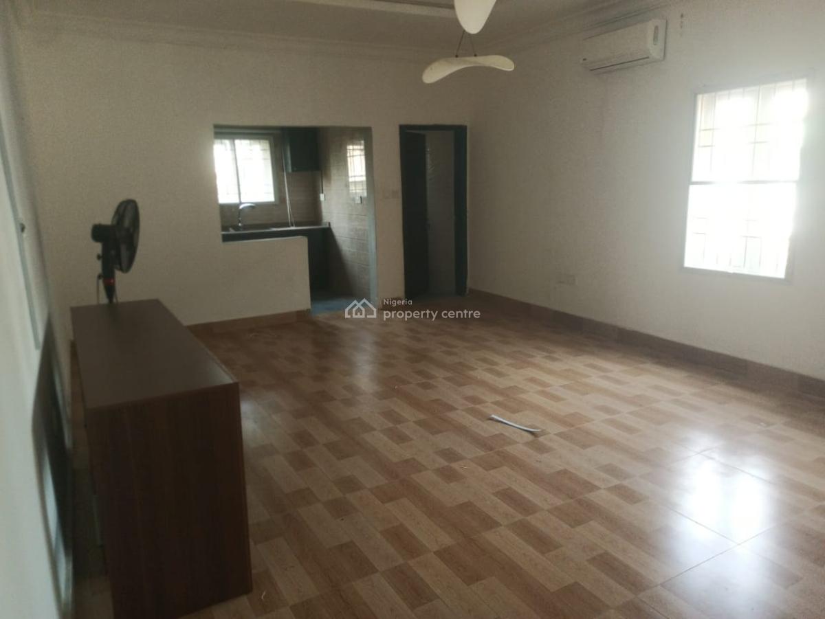 Executive 2 Bedroom Apartment (6 Units in The Compound), Off Admiralty Way, Lekki Phase 1, Lekki, Lagos, Flat / Apartment for Rent