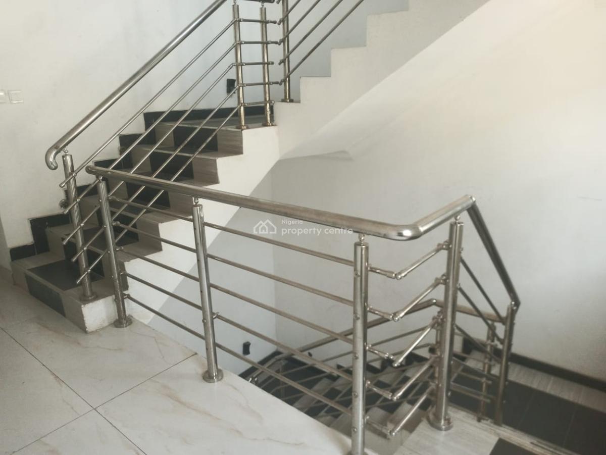 Executive 2 Bedroom Apartment (6 Units in The Compound), Off Admiralty Way, Lekki Phase 1, Lekki, Lagos, Flat / Apartment for Rent