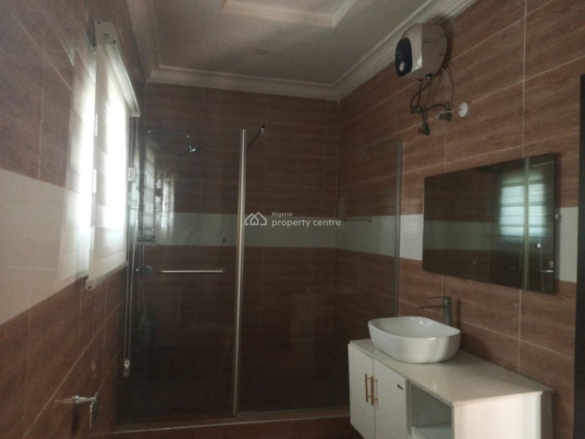 Executive 2 Bedroom Apartment (6 Units in The Compound), Off Admiralty Way, Lekki Phase 1, Lekki, Lagos, Flat / Apartment for Rent