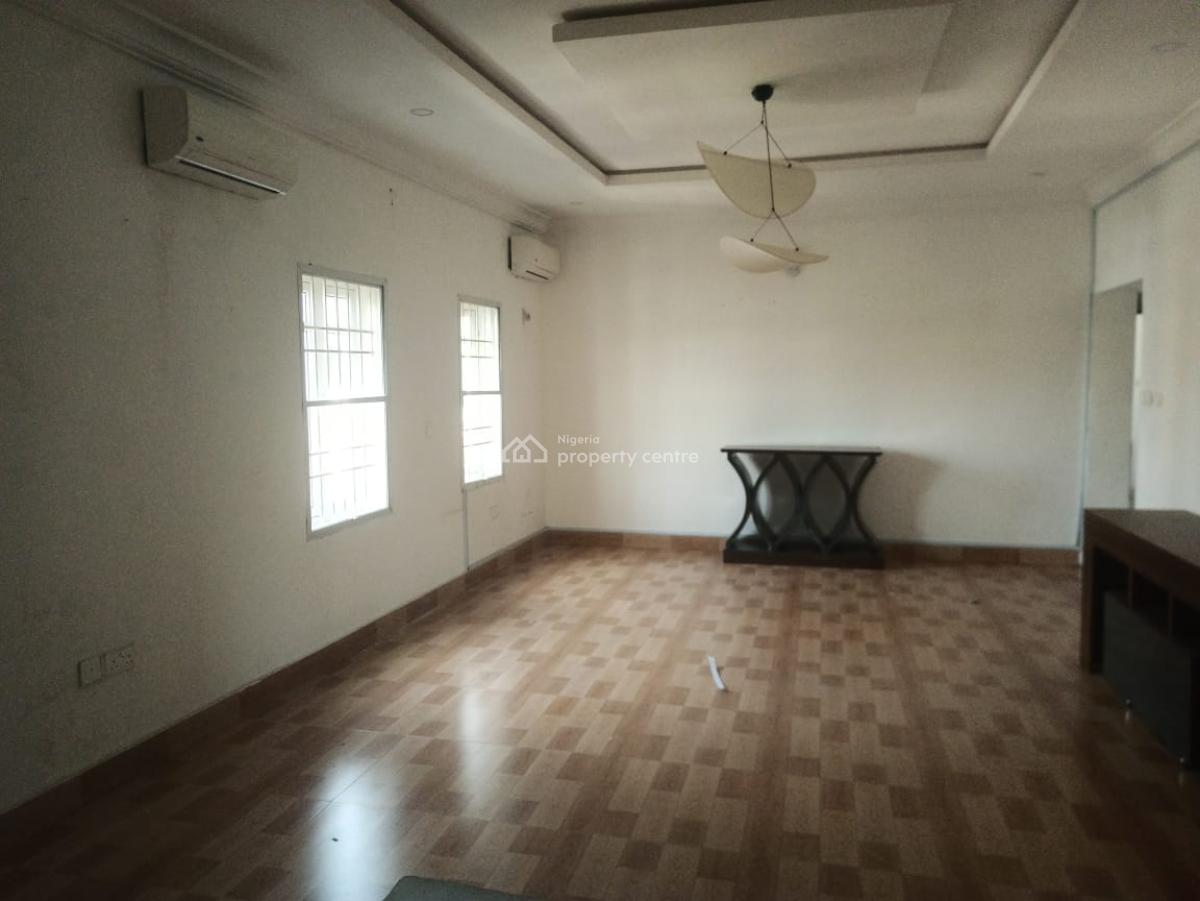Executive 2 Bedroom Apartment (6 Units in The Compound), Off Admiralty Way, Lekki Phase 1, Lekki, Lagos, Flat / Apartment for Rent