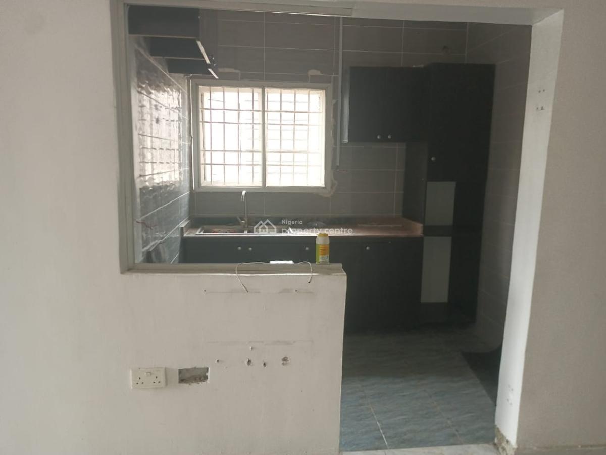 Executive 2 Bedroom Apartment (6 Units in The Compound), Off Admiralty Way, Lekki Phase 1, Lekki, Lagos, Flat / Apartment for Rent