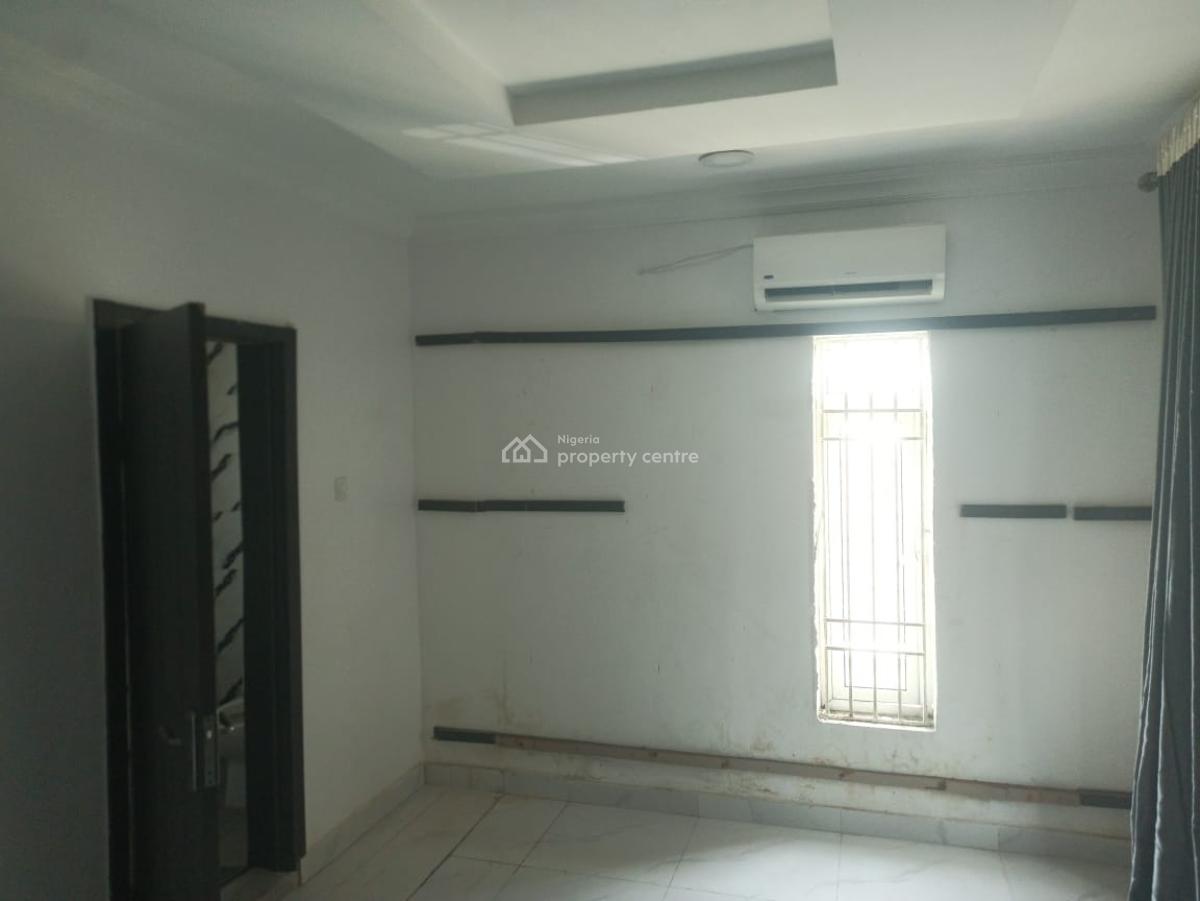 Executive 2 Bedroom Apartment (6 Units in The Compound), Off Admiralty Way, Lekki Phase 1, Lekki, Lagos, Flat / Apartment for Rent