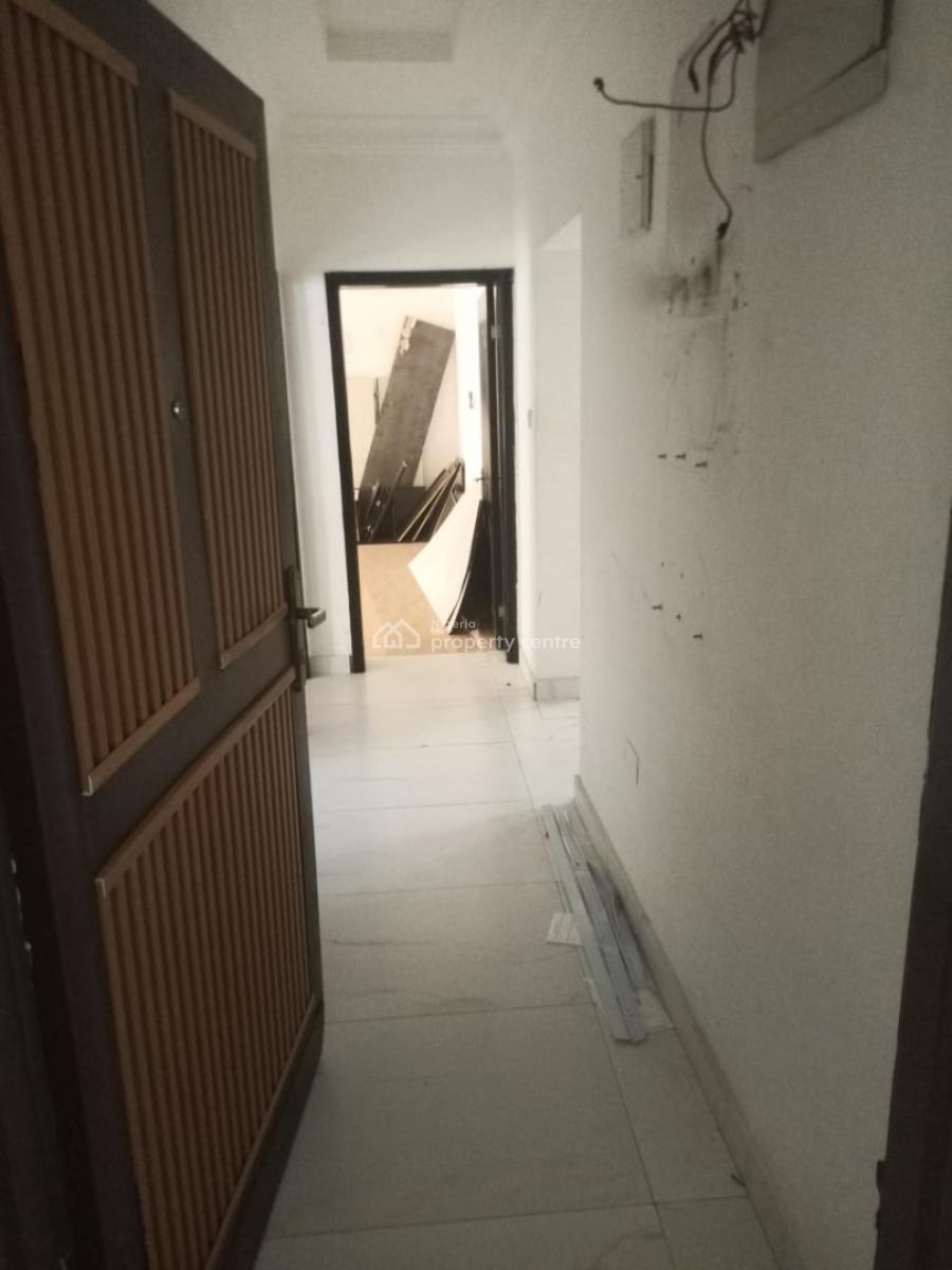 Executive 2 Bedroom Apartment (6 Units in The Compound), Off Admiralty Way, Lekki Phase 1, Lekki, Lagos, Flat / Apartment for Rent