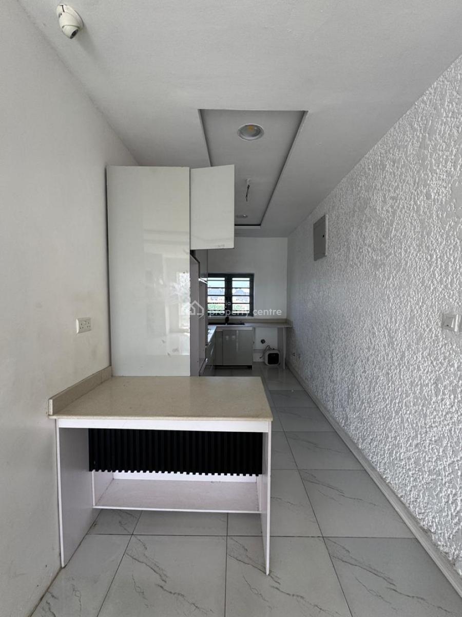 2 Bedroom Apartment with Swimming Pool on The 4th Floor, 2 Bedroom Apartment with Swimming Pool on The 4th Floor, Ikate, Lekki, Lagos, Flat / Apartment for Sale