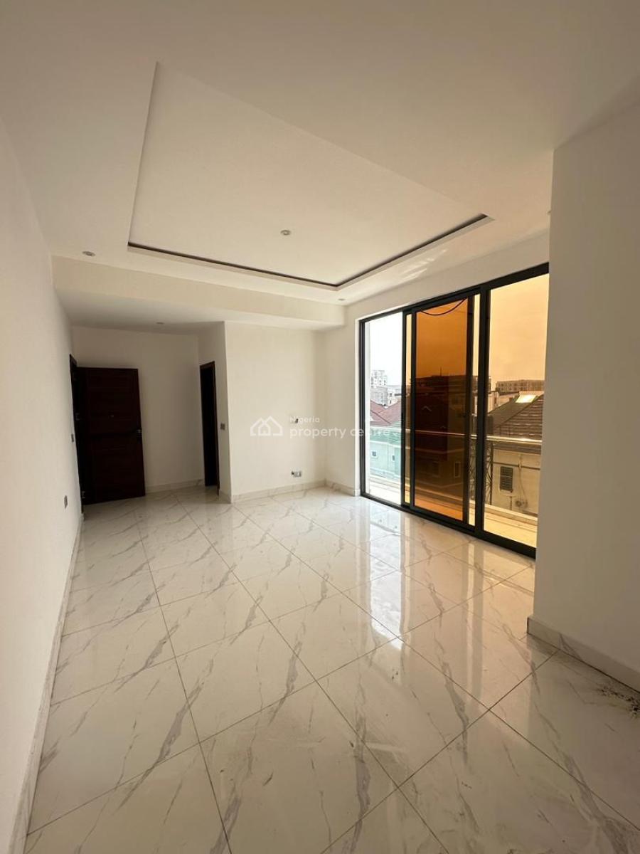 Luxury Finished & Fully Serviced 3 Bedroom Apartment in a Serene Estate, Lekki Phase 1, Lekki, Lagos, Flat / Apartment for Sale