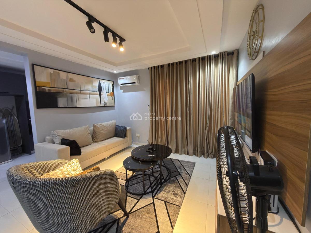 Luxury 2 Bedroom with Ps5 & Balcony, Ikota, Lekki, Lagos, Flat / Apartment Short Let
