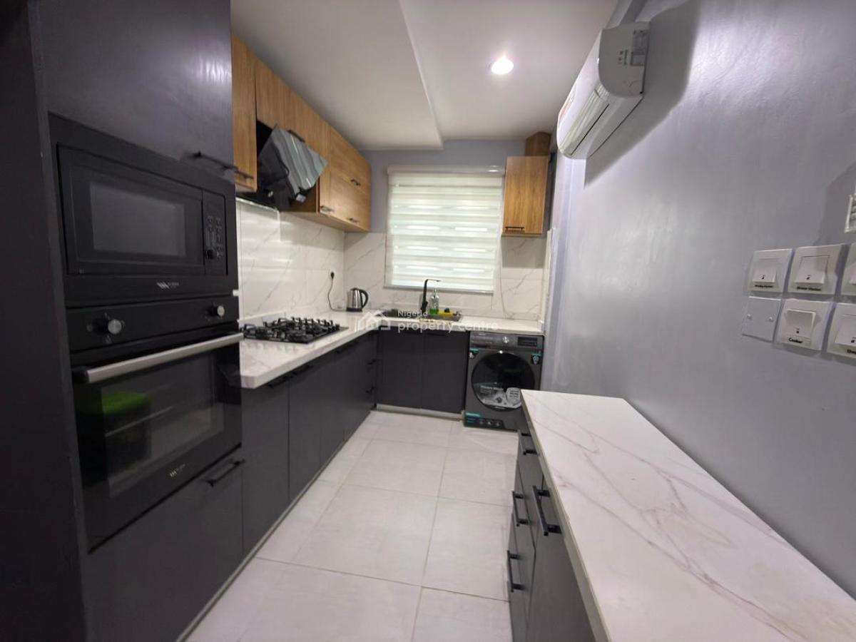 Luxury 2 Bedroom with Ps5 & Balcony, Ikota, Lekki, Lagos, Flat / Apartment Short Let