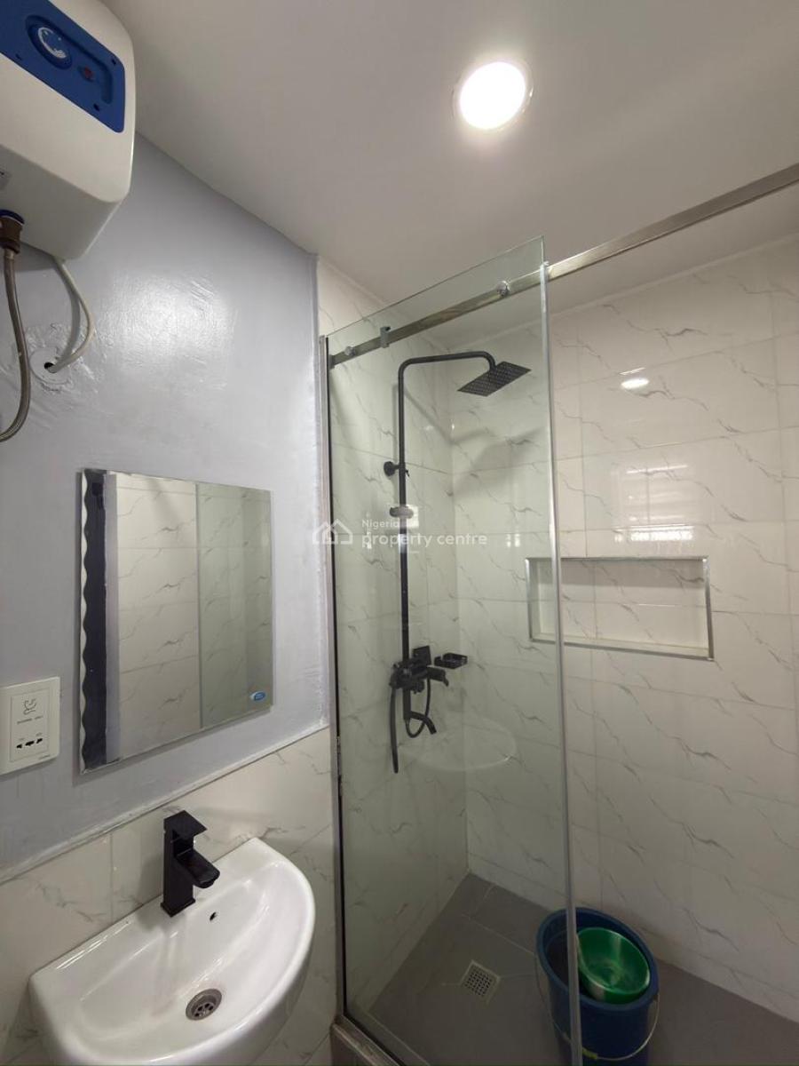 Luxury 2 Bedroom with Ps5 & Balcony, Ikota, Lekki, Lagos, Flat / Apartment Short Let
