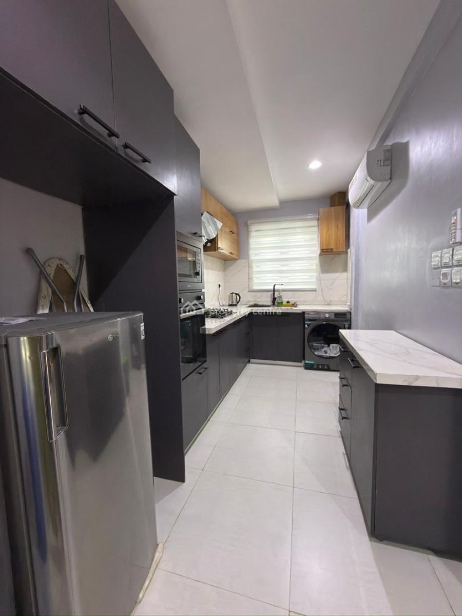 Luxury 2 Bedroom with Ps5 & Balcony, Ikota, Lekki, Lagos, Flat / Apartment Short Let