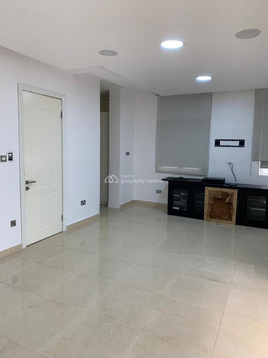 a Well-finished 4-bedroom Detached House with 3-room Bq on 900sqm, Lekki Phase 1, Lekki, Lagos, Detached Duplex for Sale