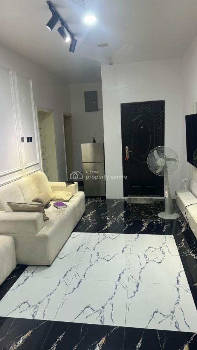 Spacious Masters Bedroom, Ikate Elegushi, Lekki, Lagos, Flat / Apartment for Rent