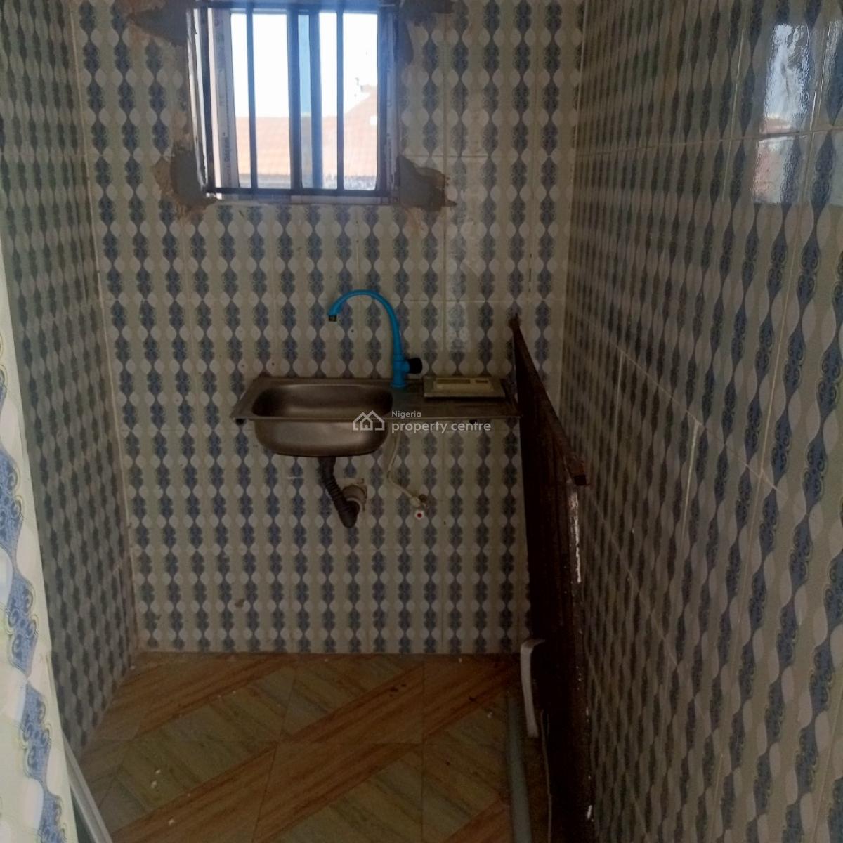 Mini Flat Upstairs Office Space, Ojuelegba, Surulere, Lagos, Mini Flat (room and Parlour) for Rent