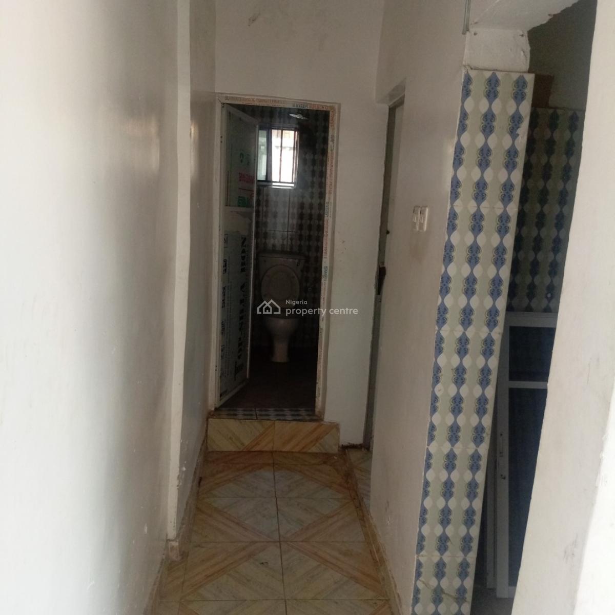 Mini Flat Upstairs Office Space, Ojuelegba, Surulere, Lagos, Mini Flat (room and Parlour) for Rent