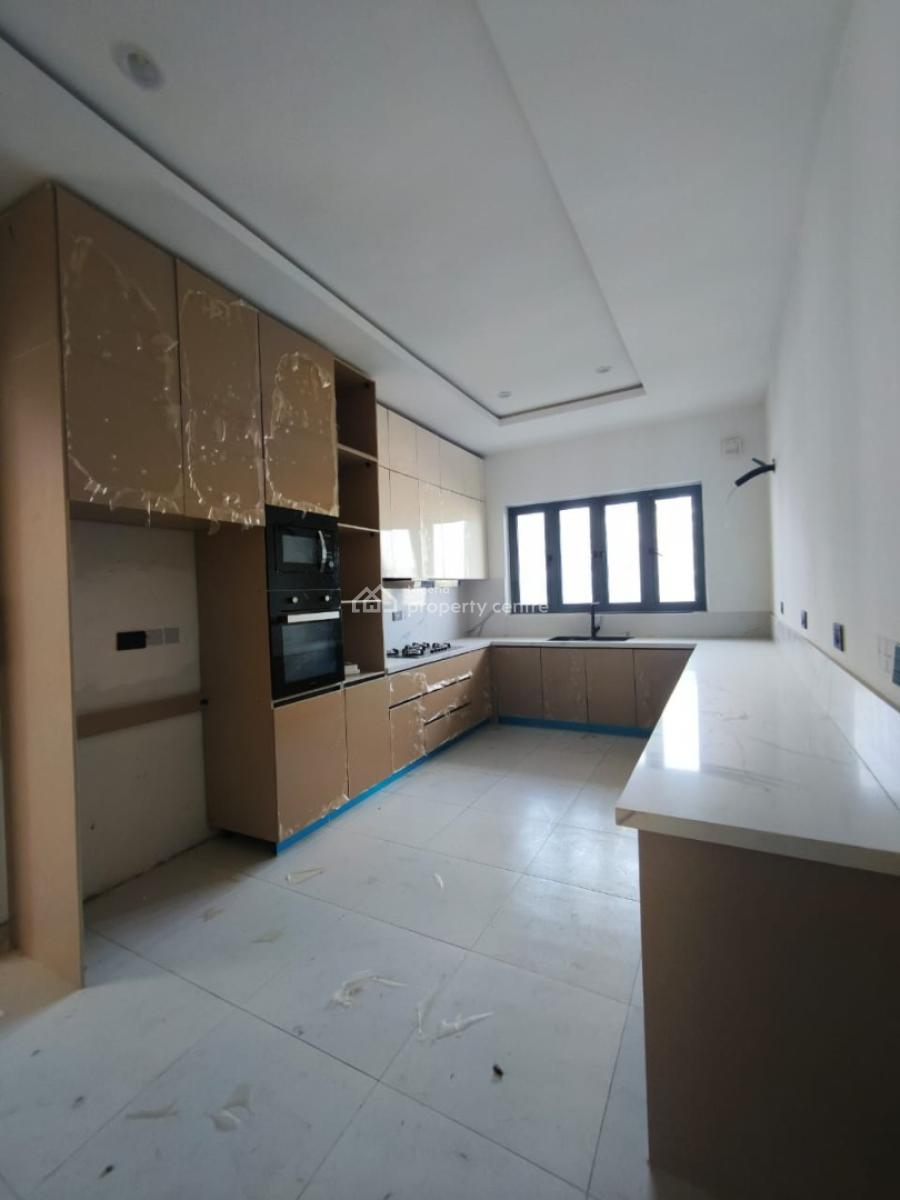 Luxury 4 Bedroom Maisonette Apartment with Bq, Lekki Phase1, Lekki, Lagos, Flat / Apartment for Rent