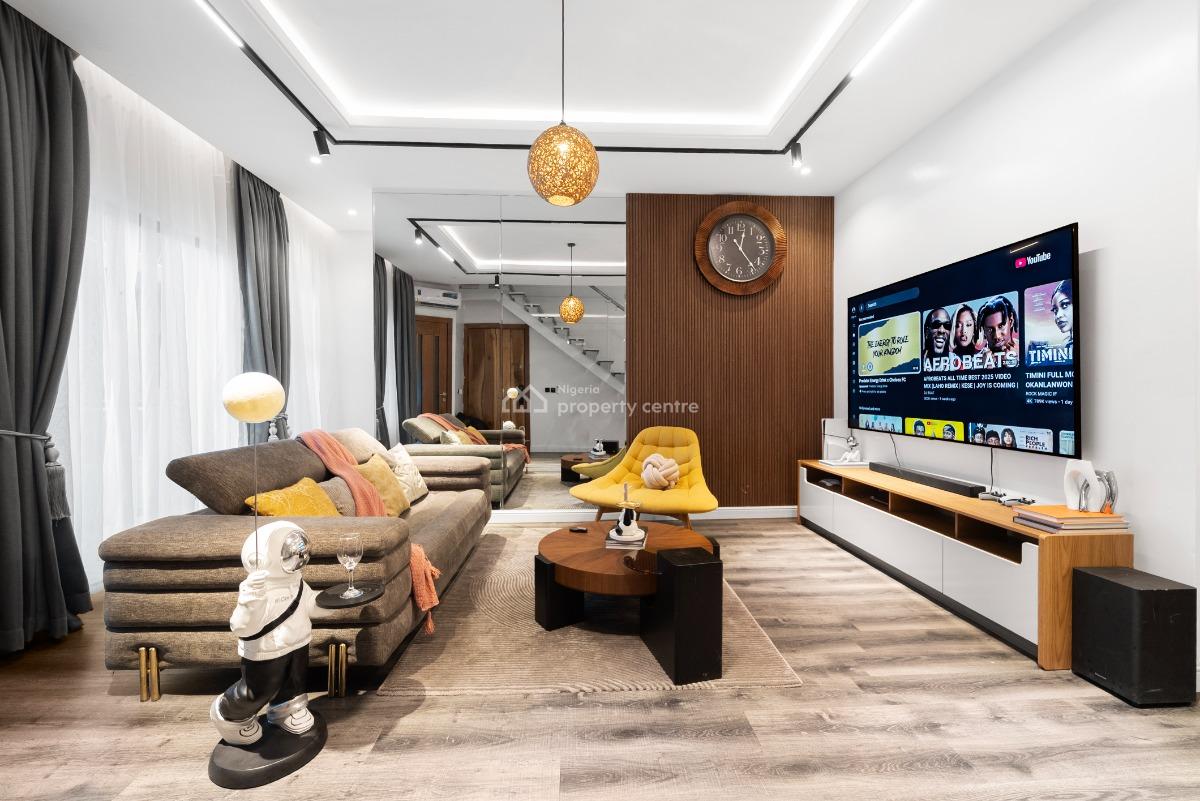 Fully Serviced Two Bedroom Apartment, Freedom Way, Lekki Phase 1, Lekki, Lagos, House Short Let