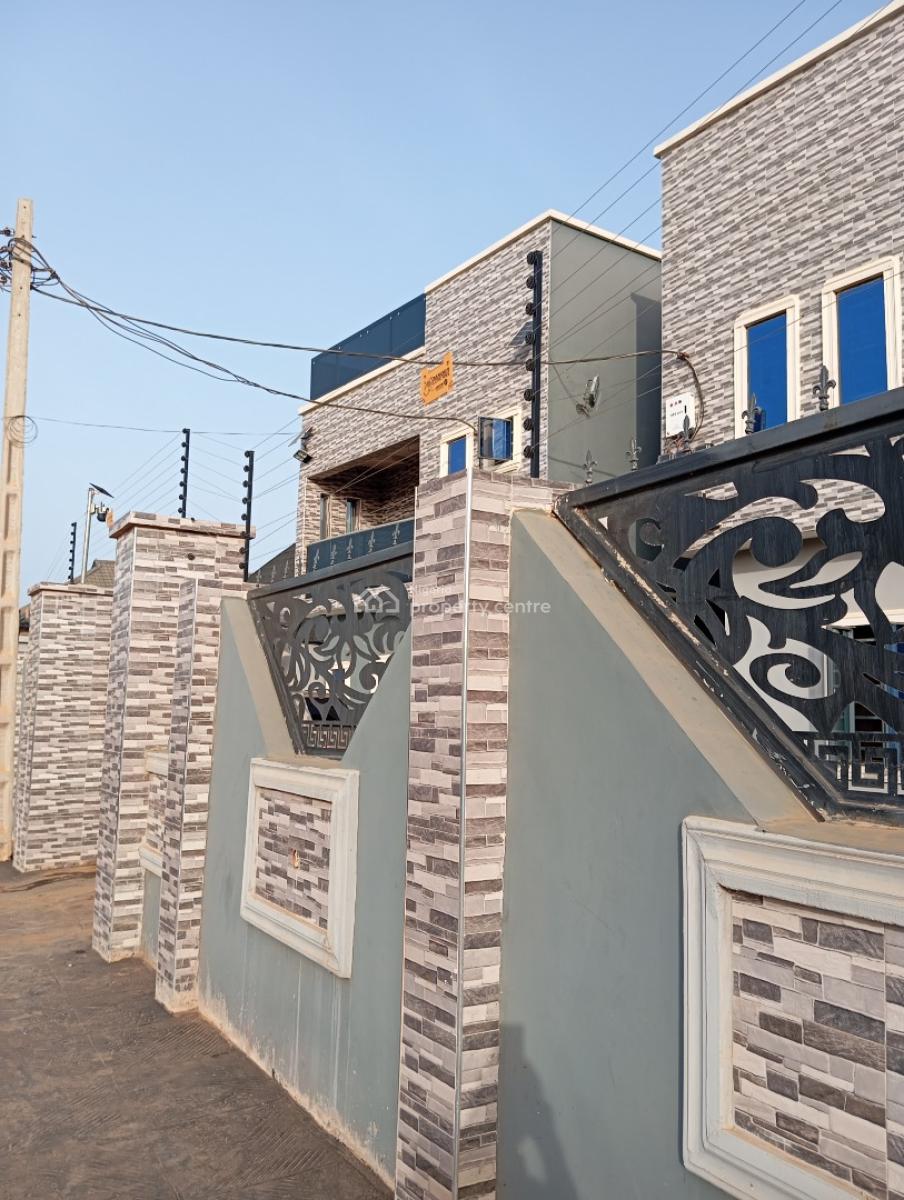 Exquisite 2 Bedroom Flat, Engr Ogunlewe Way, Igbogbo, Ikorodu, Lagos, Flat / Apartment for Rent