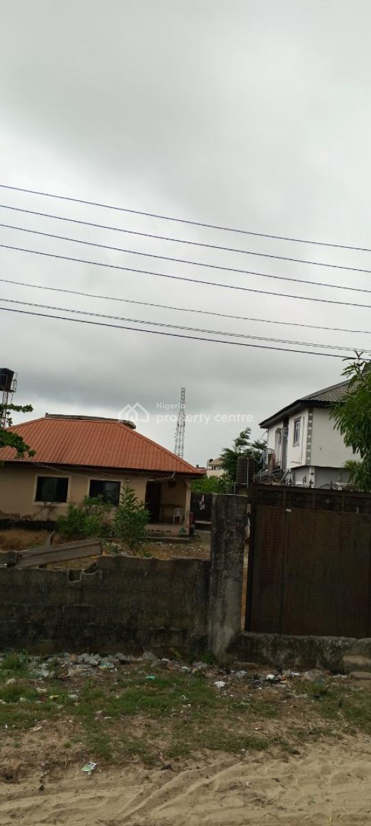 Distress 3 Bedroom Bungalow, Victory Villa Estate Gra, Abijo, Lekki, Lagos, Detached Bungalow for Sale