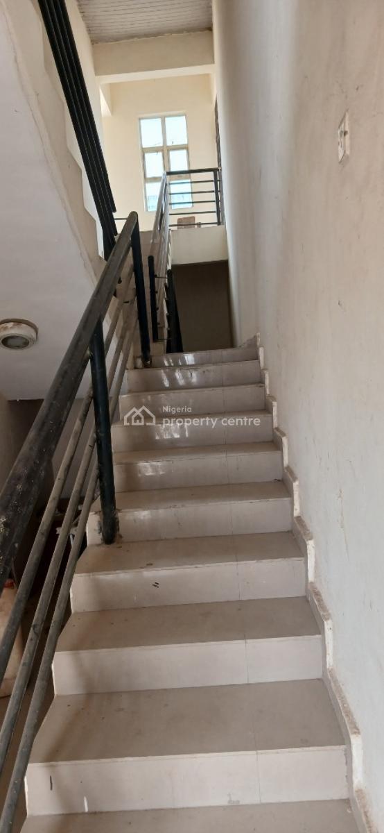 Luxury 3 Bedroom Flat, New Site Estate, Lugbe District, Abuja, Flat / Apartment for Rent