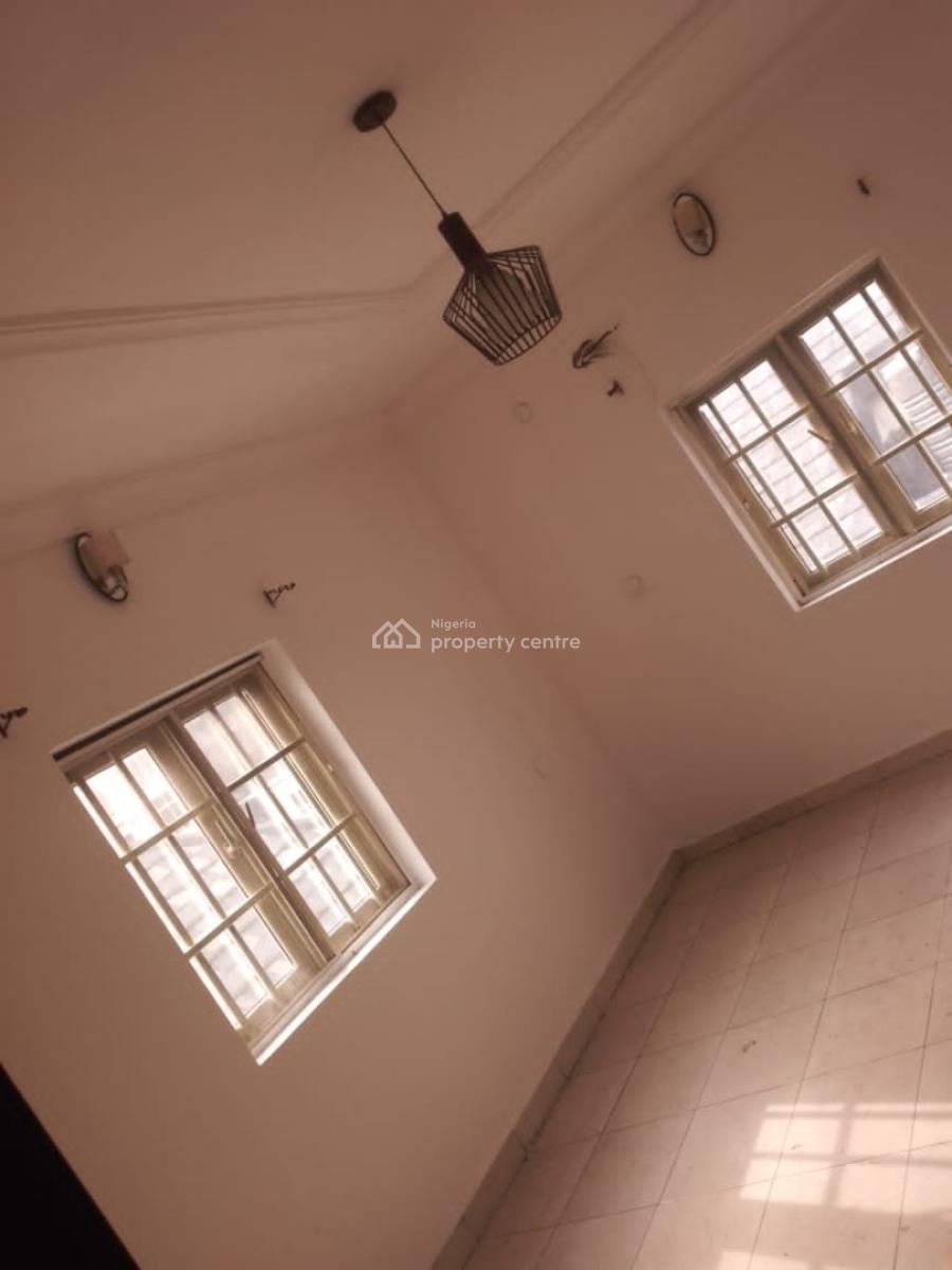 Spacious 3 Bedroom in Secured Estate Second Floor, Ologolo, Lekki, Lagos, Flat / Apartment for Rent