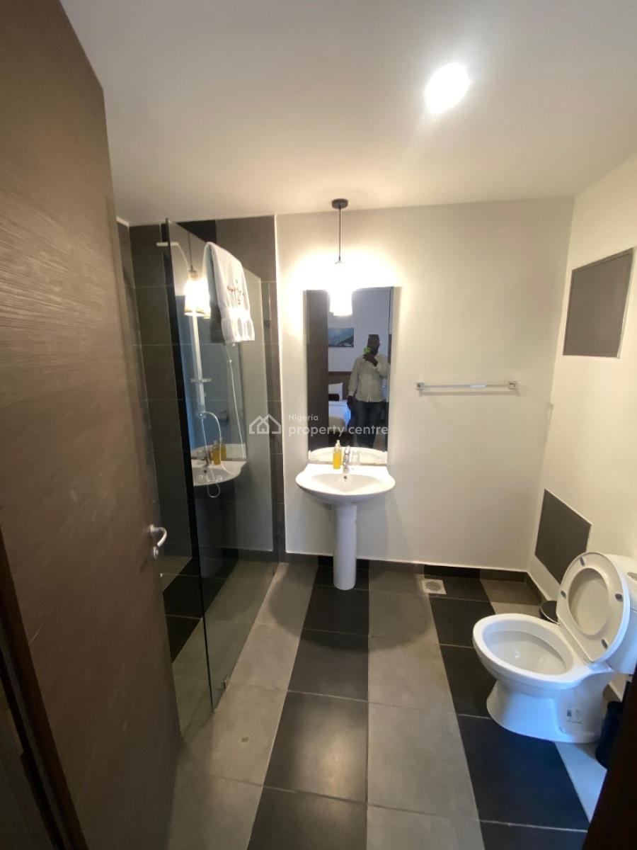 Fully Furnished 3 Bedroom Apartment with Bq, Victoria Island (vi), Lagos, Flat / Apartment for Rent