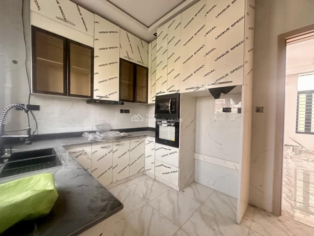 Spacious, Secure and Well Serviced 4 Bedroom Terraced Duplex, Abraham Adesanya, Ajah, Lagos, Terraced Duplex for Rent