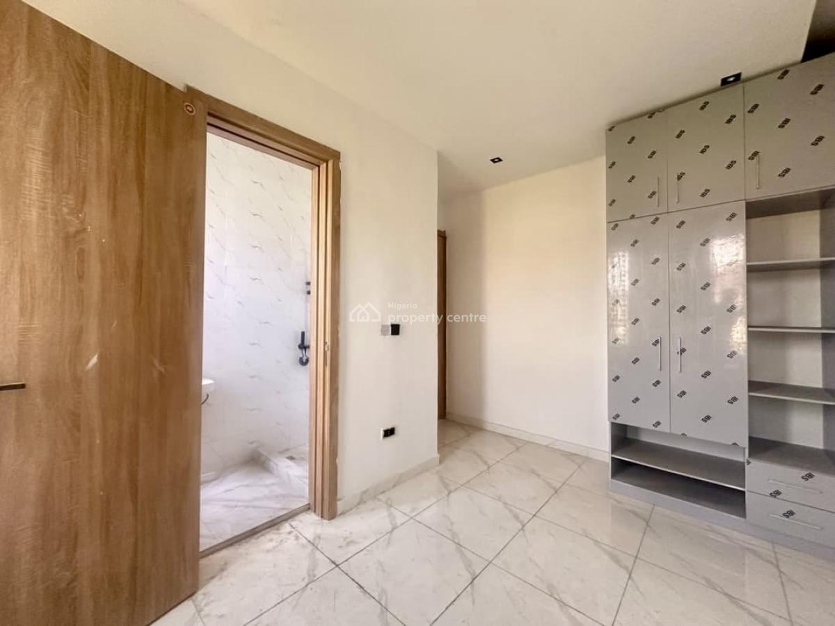 Spacious, Secure and Well Serviced 4 Bedroom Terraced Duplex, Abraham Adesanya, Ajah, Lagos, Terraced Duplex for Rent