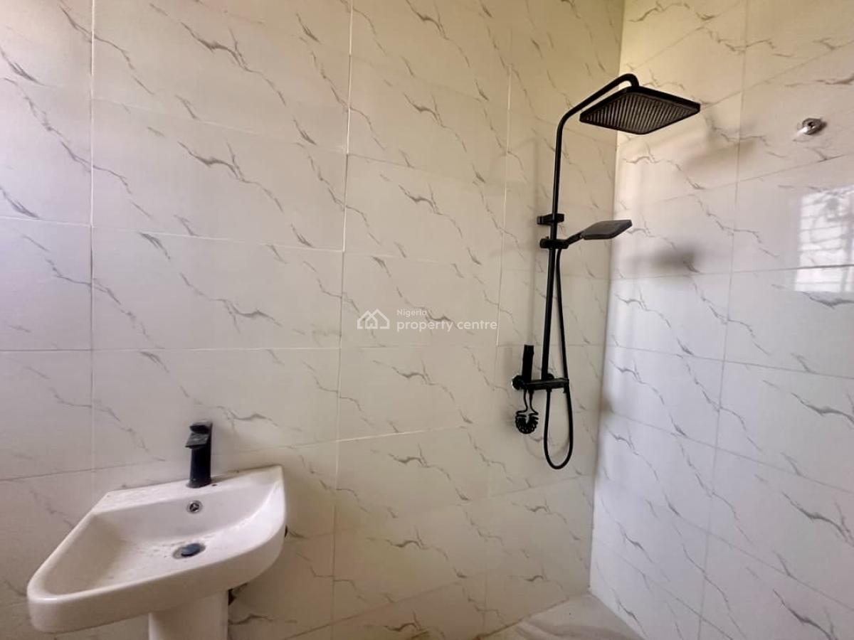 Spacious, Secure and Well Serviced 4 Bedroom Terraced Duplex, Abraham Adesanya, Ajah, Lagos, Terraced Duplex for Rent