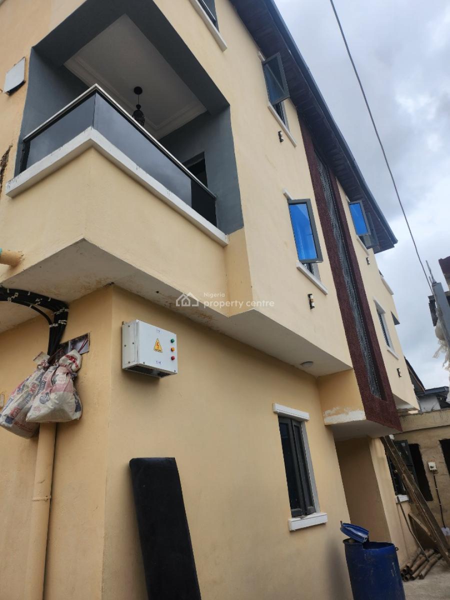 Spacious and Decent Room Self Contain, Gbagada Extension Shomolu, Pedro, Gbagada, Lagos, Self Contain (single Rooms) for Rent