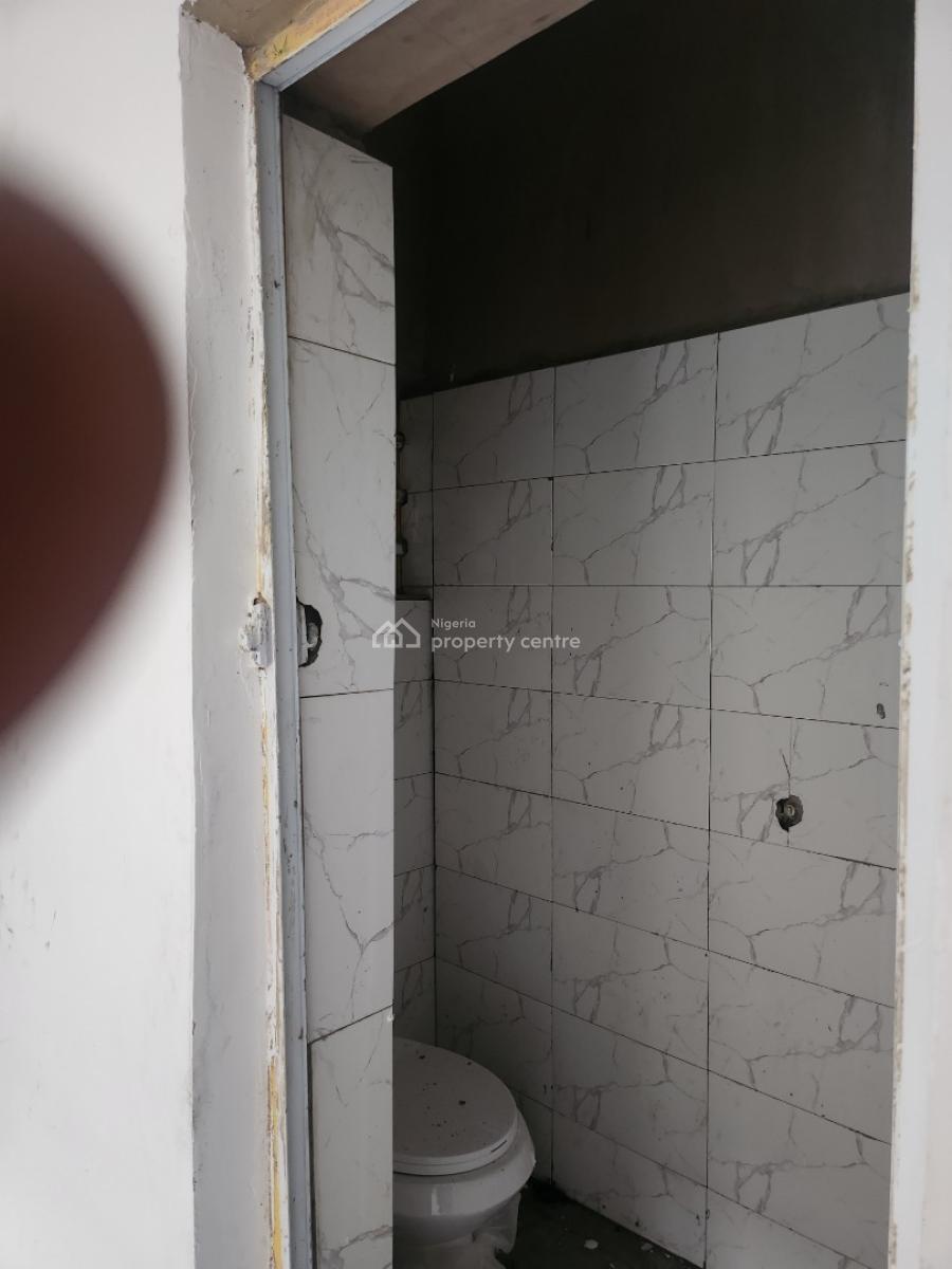 Spacious and Decent Room Self Contain, Gbagada Extension Shomolu, Pedro, Gbagada, Lagos, Self Contain (single Rooms) for Rent