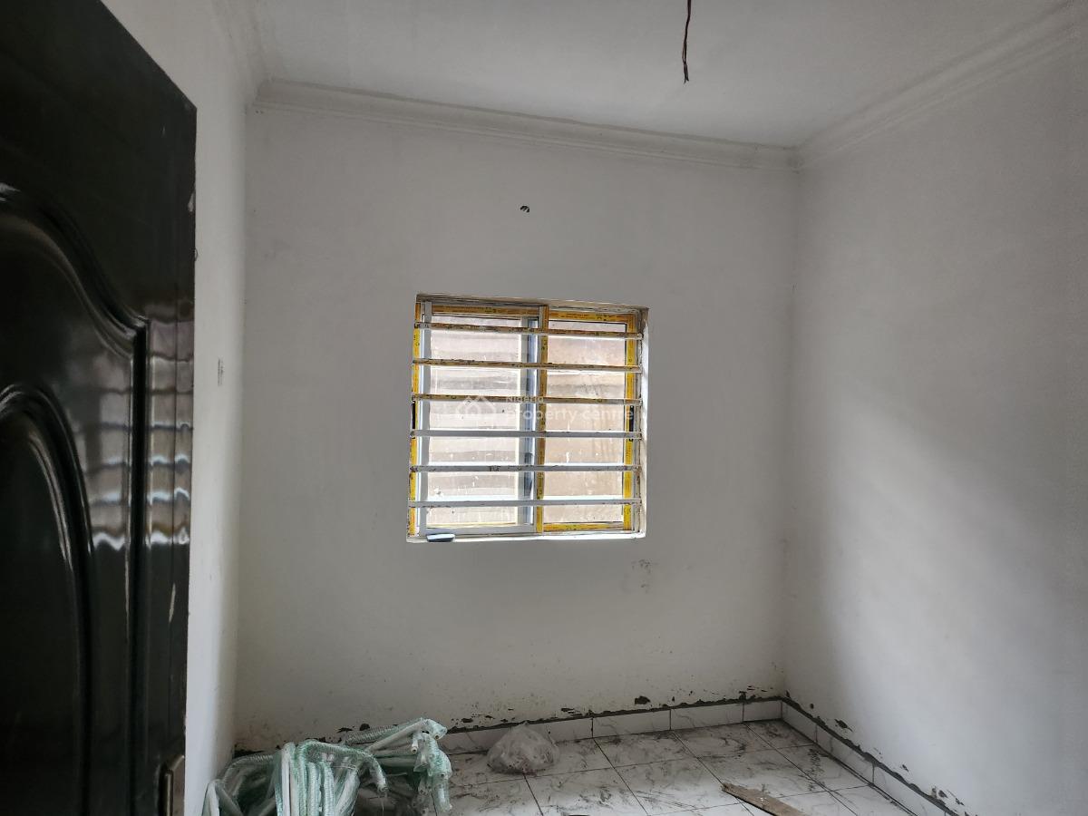 Spacious and Decent Room Self Contain, Gbagada Extension Shomolu, Pedro, Gbagada, Lagos, Self Contain (single Rooms) for Rent