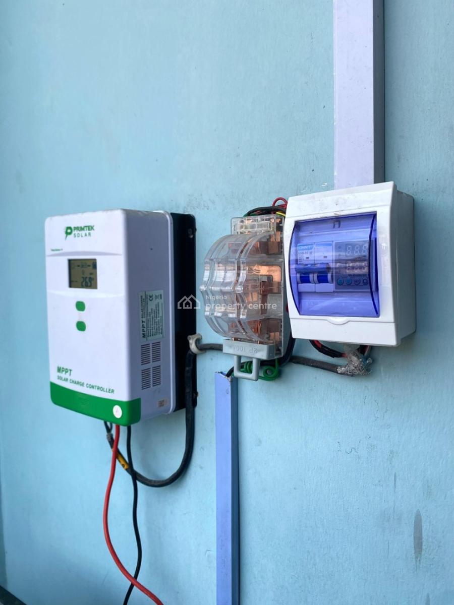 Luxury 1 Bedroom Apartment with Housekeeping and 24hrs Power Supply, Refrigerator,netflix and Cookware, Yaba, Lagos, Flat / Apartment Short Let