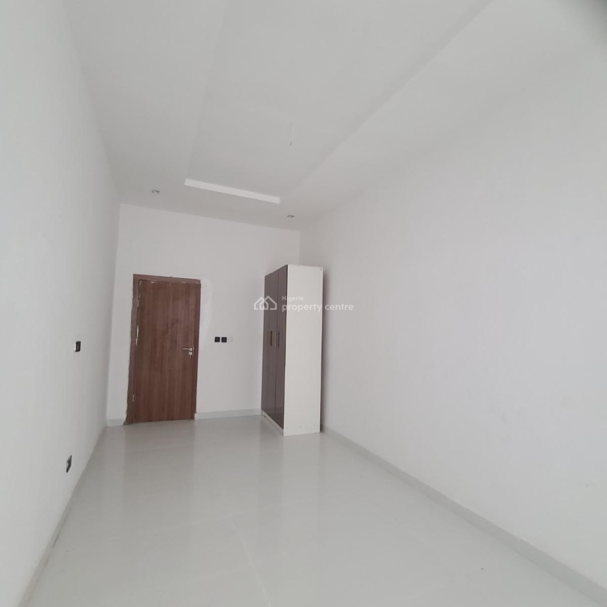 4 Bedroom Semi Detached, Ikota, Lekki, Lagos, Semi-detached Duplex for Sale