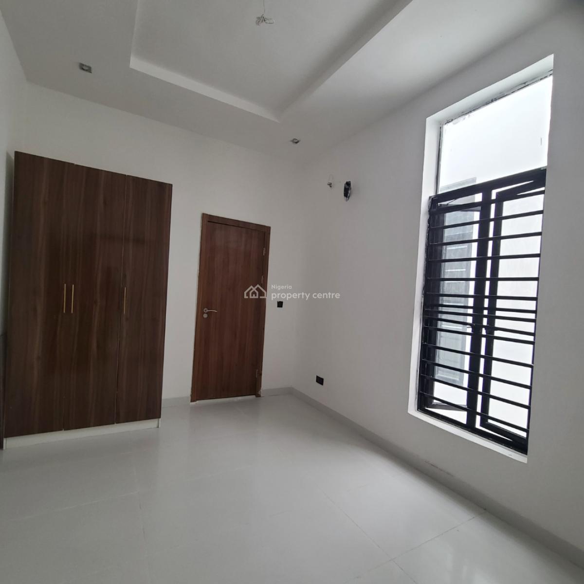 4 Bedroom Semi Detached, Ikota, Lekki, Lagos, Semi-detached Duplex for Sale