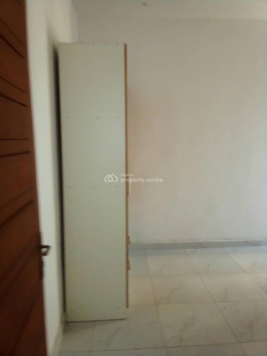 a Good Four Bedroom Terrace Duplex in a Nice Estate Neighbourhood, Ikota, Lekki, Lagos, Terraced Duplex for Sale
