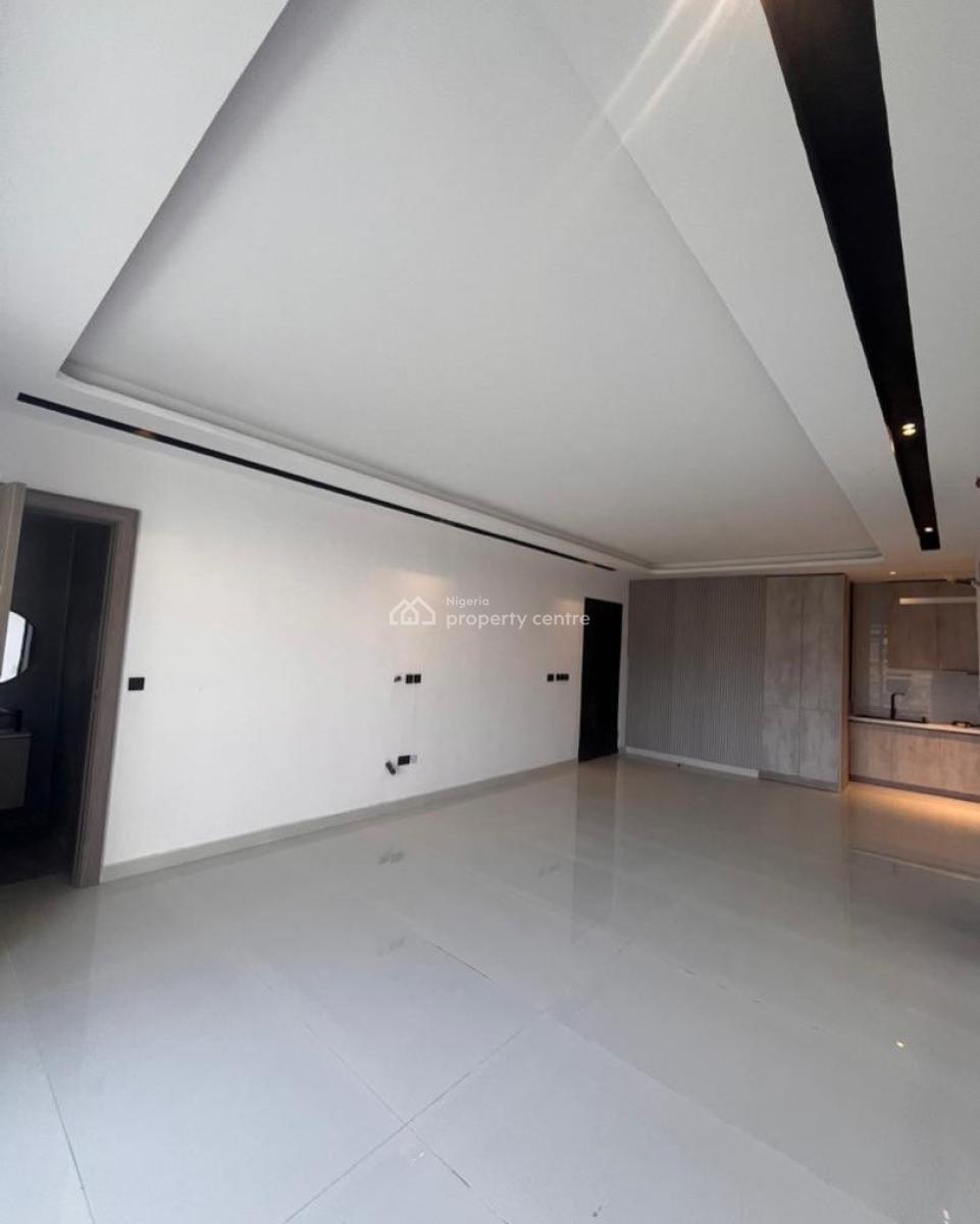 Lovely 2 Bedroom Apartment, Lekki Phase 1, Lekki, Lagos, Block of Flats for Sale